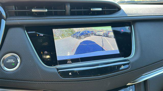 new 2025 Cadillac XT5 car, priced at $44,015