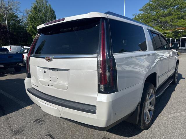 used 2020 Cadillac Escalade ESV car, priced at $34,887