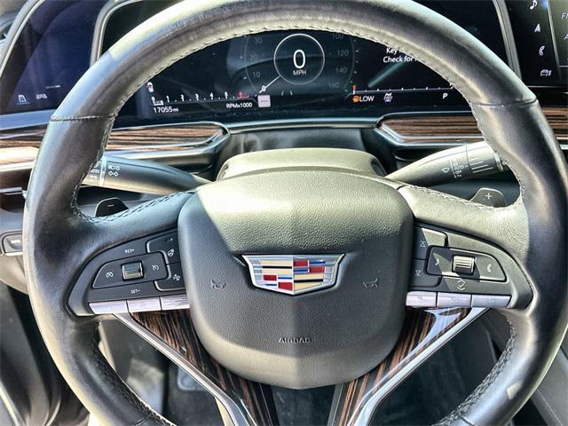 used 2022 Cadillac Escalade ESV car, priced at $70,991