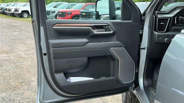 new 2025 GMC Sierra 2500 car, priced at $88,915
