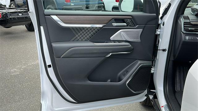 new 2025 GMC Acadia car, priced at $60,210