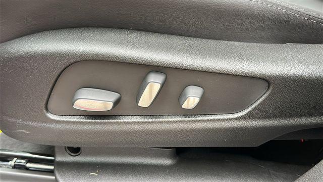 new 2025 Cadillac XT5 car, priced at $58,315