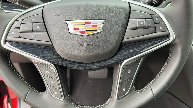 new 2025 Cadillac XT5 car, priced at $58,315