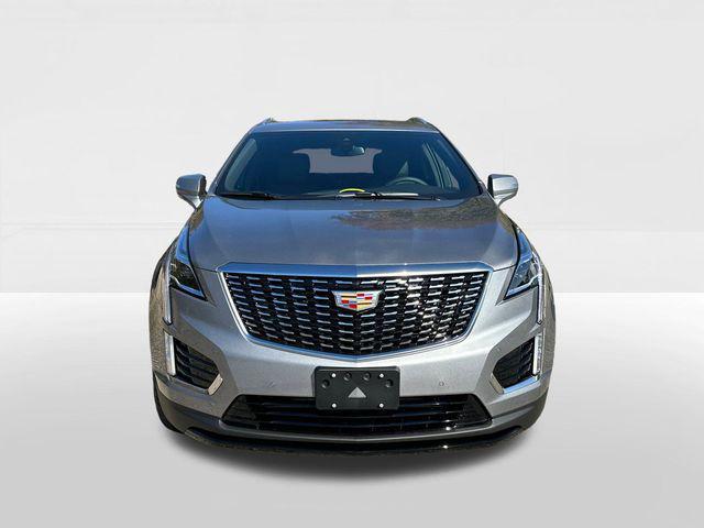new 2025 Cadillac XT5 car, priced at $42,790