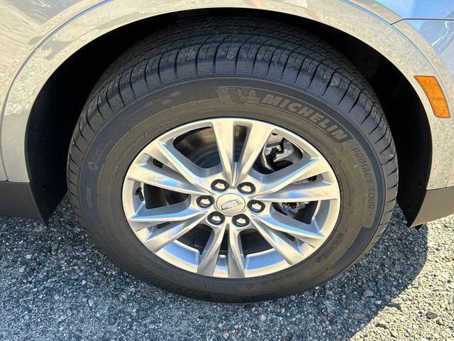 new 2025 Cadillac XT5 car, priced at $42,790