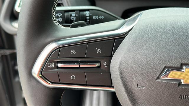 new 2025 Chevrolet Traverse car, priced at $45,445