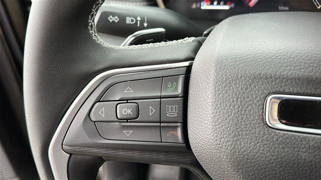 new 2025 Jeep Grand Cherokee car, priced at $40,999