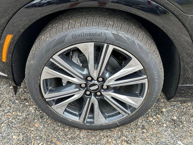 new 2025 Cadillac OPTIQ car, priced at $43,845
