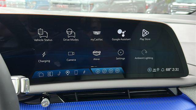 new 2025 Cadillac OPTIQ car, priced at $43,845