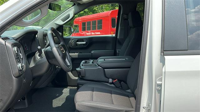 new 2025 GMC Sierra 1500 car, priced at $48,695