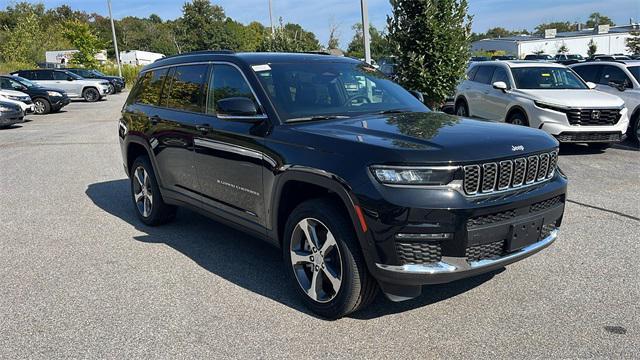 new 2024 Jeep Grand Cherokee L car, priced at $56,343