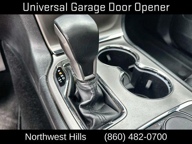 used 2022 Jeep Grand Cherokee car, priced at $28,066