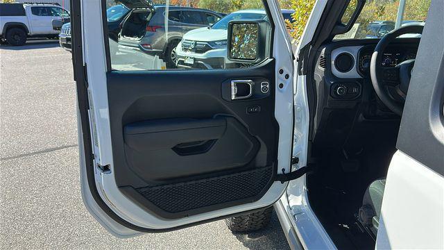 new 2026 Jeep Wrangler car, priced at $48,499