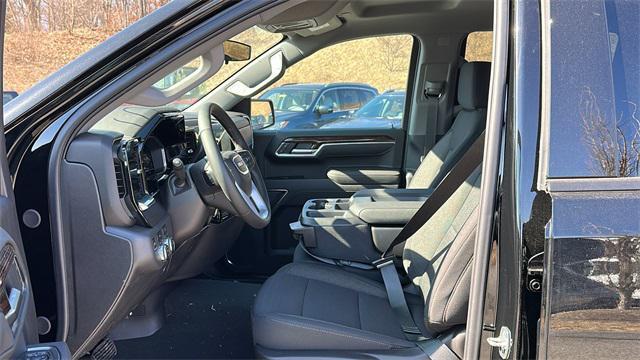 new 2025 GMC Sierra 1500 car, priced at $51,290