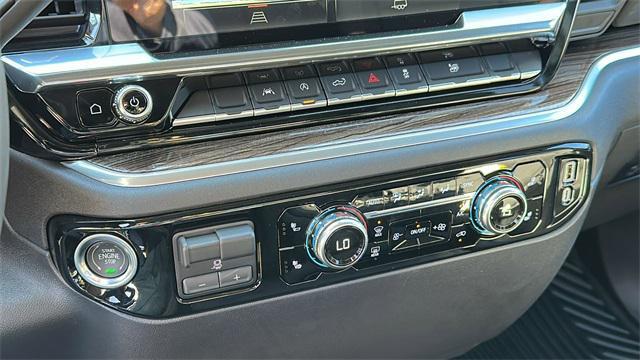 new 2025 GMC Sierra 1500 car, priced at $51,290