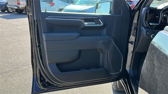 new 2025 GMC Sierra 1500 car, priced at $51,290