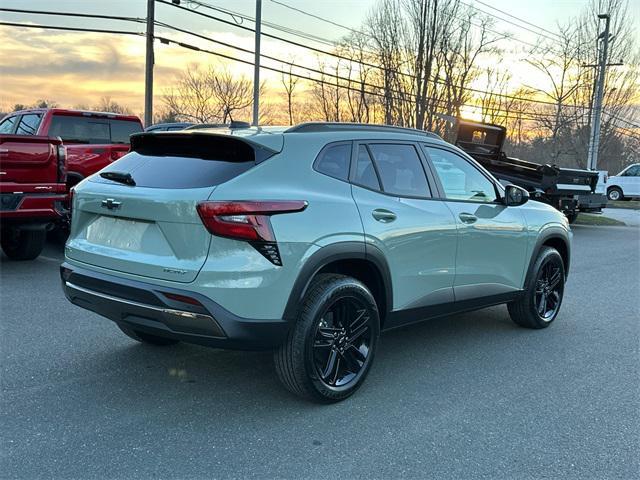 new 2025 Chevrolet Trax car, priced at $25,690