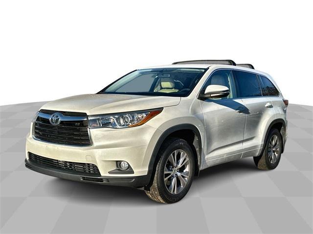 used 2014 Toyota Highlander car, priced at $16,998