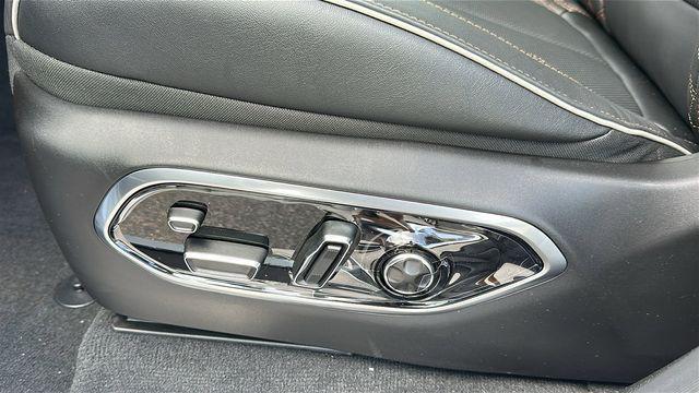 new 2025 Jeep Grand Cherokee L car, priced at $60,938