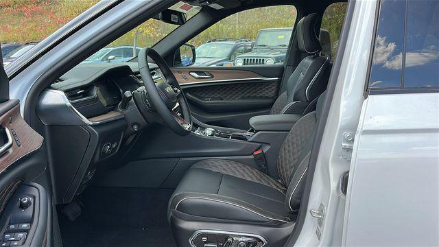 new 2025 Jeep Grand Cherokee L car, priced at $60,938