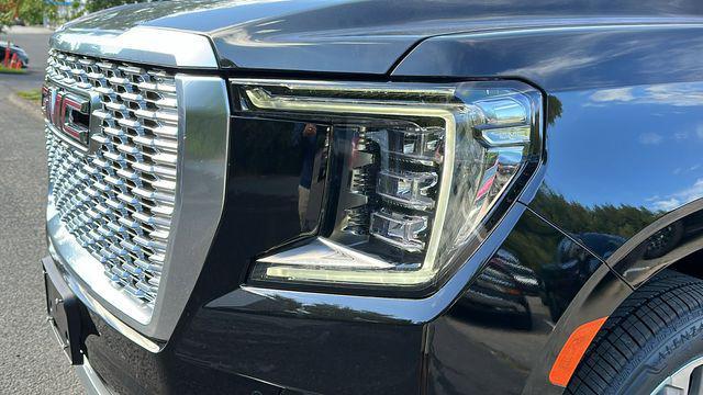 new 2024 GMC Yukon XL car, priced at $86,865