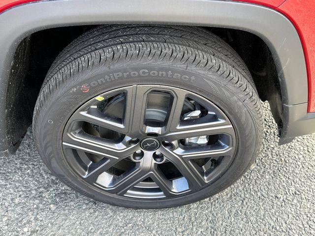 new 2026 Jeep Compass car, priced at $33,221