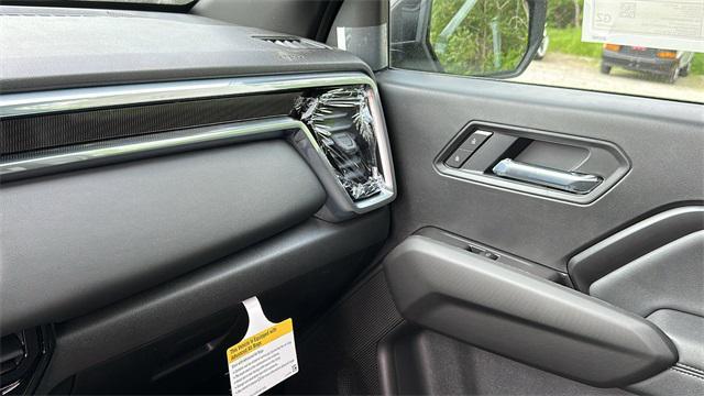 new 2025 GMC Canyon car, priced at $45,450