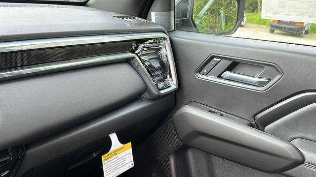 new 2025 GMC Canyon car, priced at $45,450