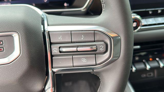 new 2025 GMC Canyon car, priced at $45,450