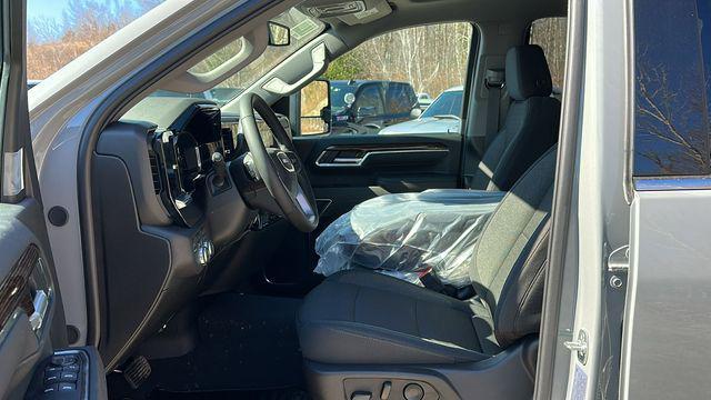 new 2025 GMC Sierra 2500 car, priced at $71,175