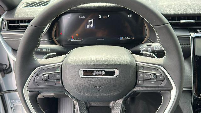 new 2025 Jeep Grand Cherokee car, priced at $41,495