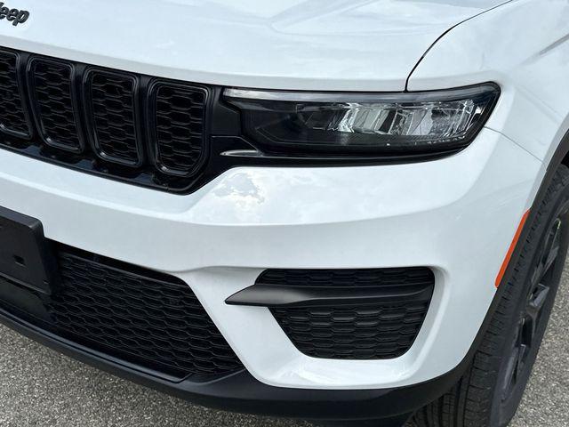 new 2025 Jeep Grand Cherokee car, priced at $41,495