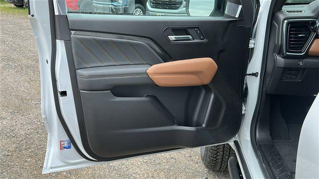 new 2025 GMC Canyon car, priced at $51,465