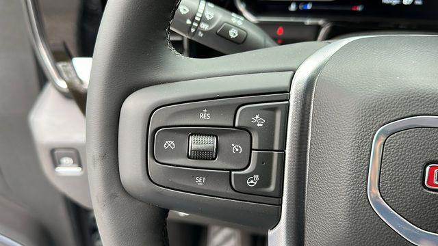 new 2025 GMC Sierra 1500 car, priced at $47,235