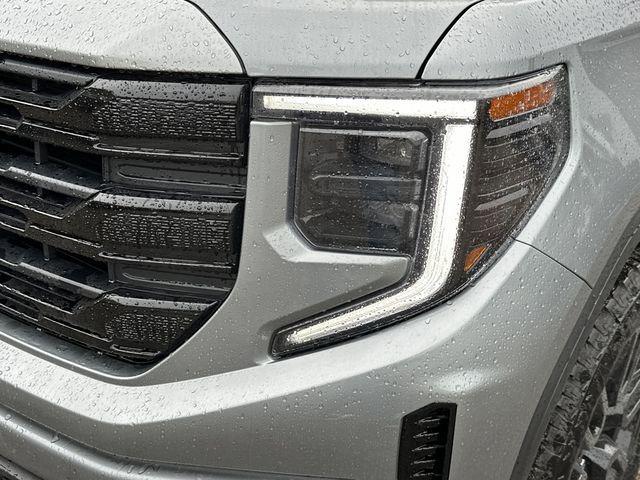 new 2025 GMC Sierra 1500 car, priced at $47,235
