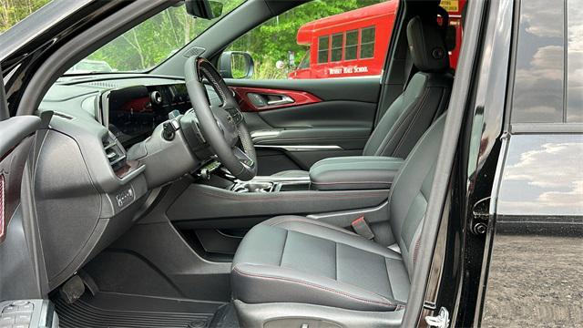 new 2025 Chevrolet Traverse car, priced at $56,055