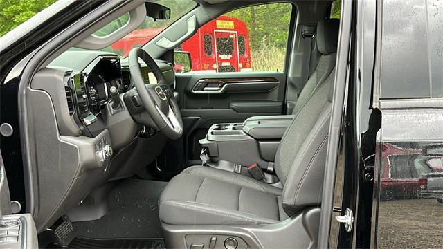 new 2025 GMC Sierra 1500 car, priced at $50,990