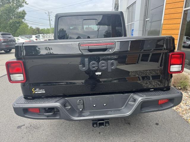 used 2022 Jeep Gladiator car, priced at $33,737