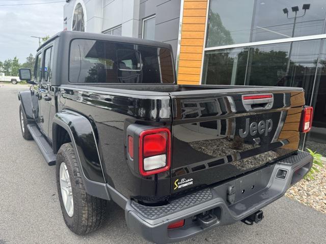 used 2022 Jeep Gladiator car, priced at $33,737