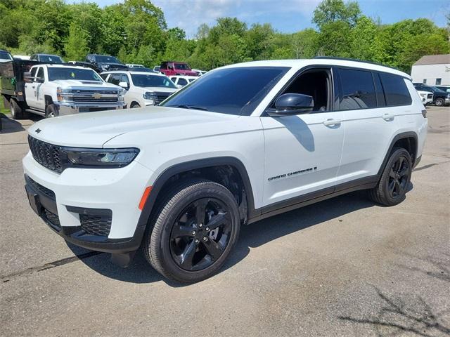 used 2023 Jeep Grand Cherokee L car, priced at $40,999