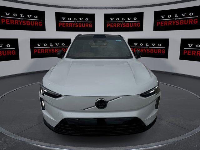 new 2025 Volvo EX90 car, priced at $83,740