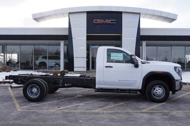 new 2025 GMC Sierra 3500 car, priced at $60,073