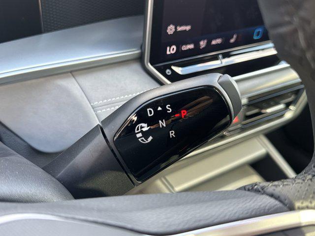 new 2025 Volkswagen Tiguan car, priced at $38,430