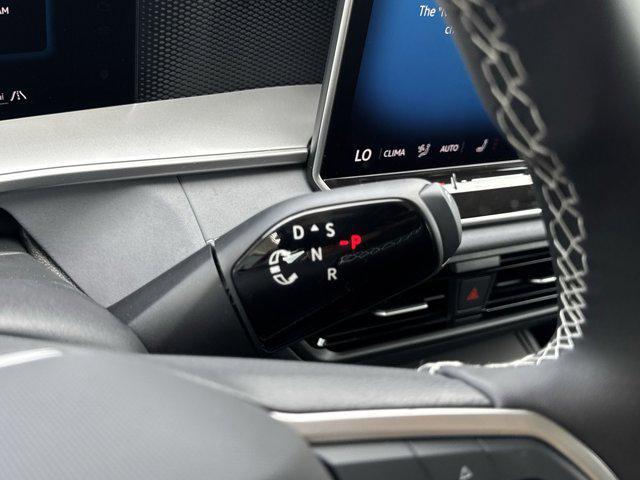 new 2025 Volkswagen Tiguan car, priced at $33,376