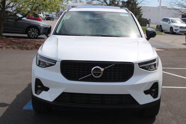 new 2024 Volvo XC40 car, priced at $50,220