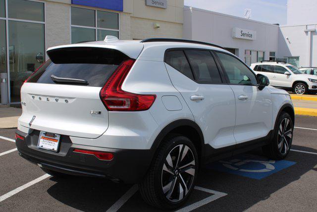 new 2024 Volvo XC40 car, priced at $50,220