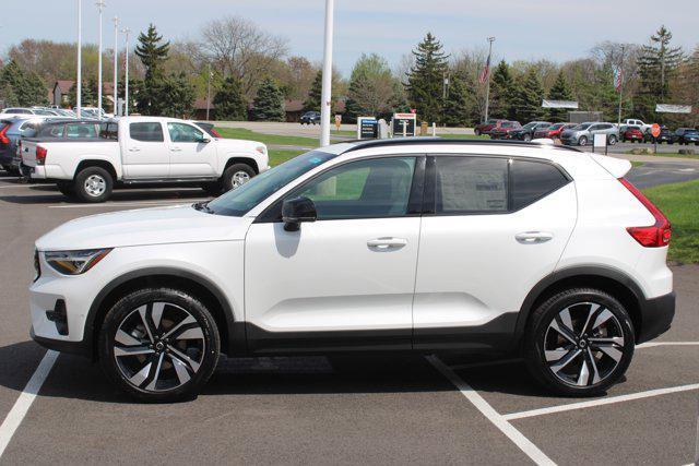 new 2024 Volvo XC40 car, priced at $50,220