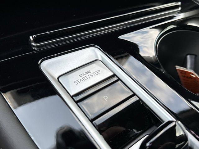 new 2025 Volkswagen Atlas car, priced at $51,422