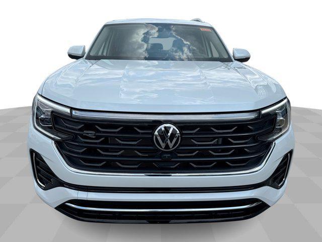 new 2025 Volkswagen Atlas car, priced at $51,422