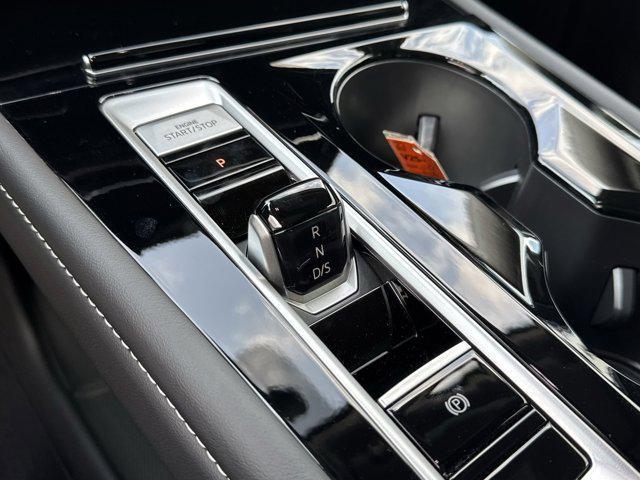 new 2025 Volkswagen Atlas car, priced at $51,422